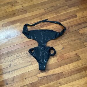 New skims liquid shine strapless cutout Monokini